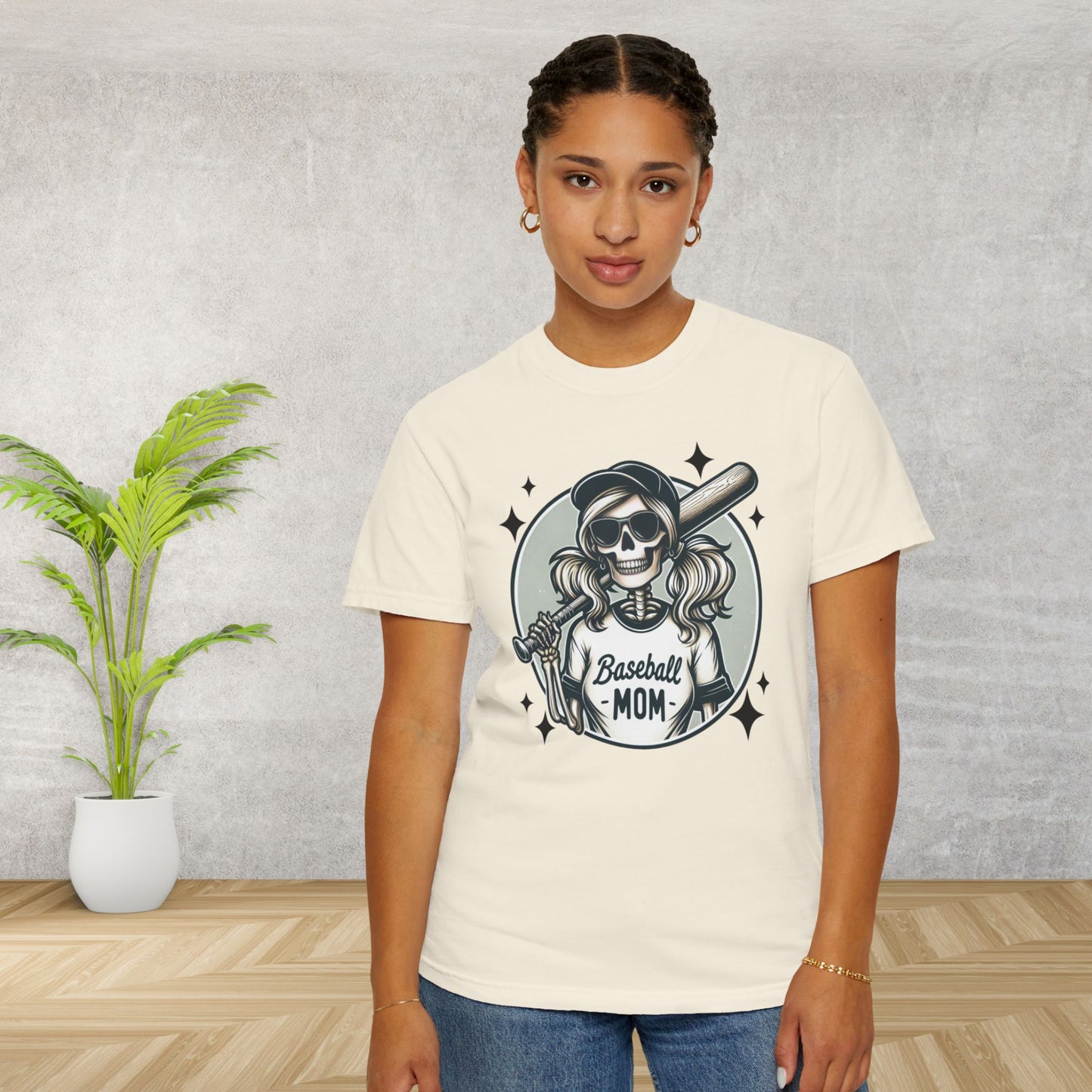 Baseball Mom Skeleton Shirt, Funny and Spooky Baseball Mom Gift, Gothic Baseball Mom Tee, Halloween Baseball Mom Shirt